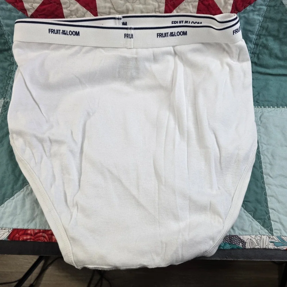 Fruit of the Loom White Briefs XL 40-42 8 Pack Cotton Classic Mens Underwear